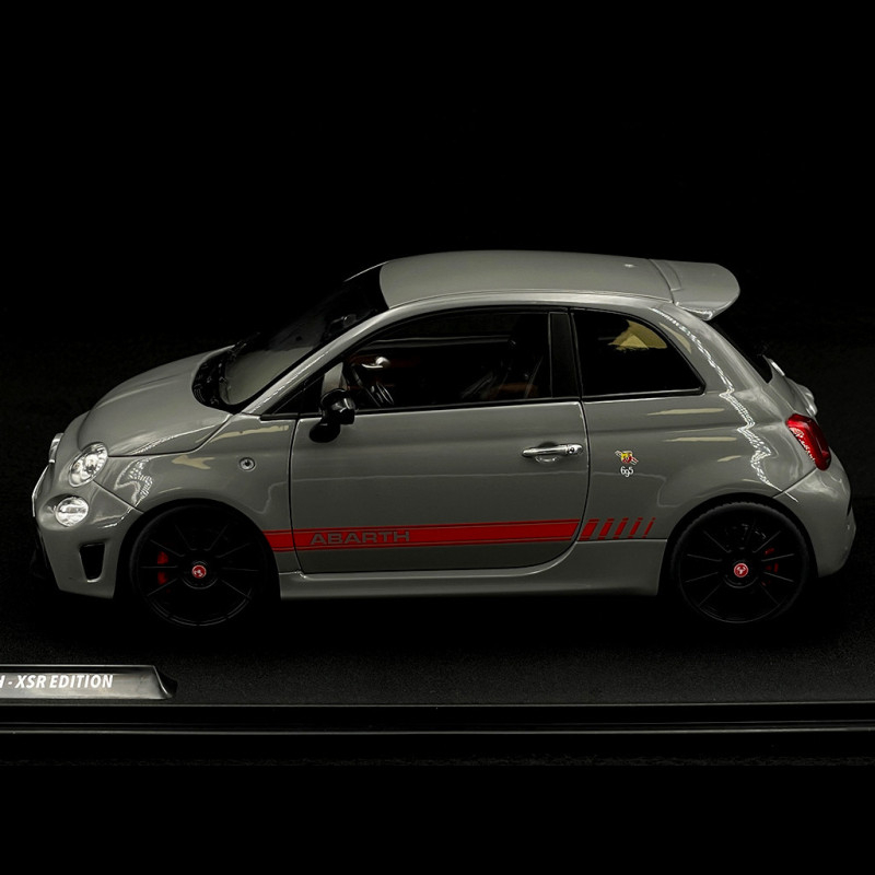 Fiat Abarth 695 XSR Edition Yamaha 2022 Grau 1/18 Solido