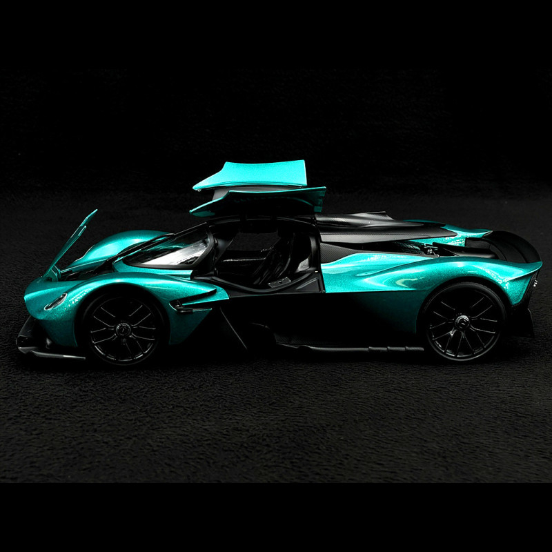 Aston Martin Valkyrie 2022 1:18 Maisto Cinza - 20 anos! Loja on-line de miniaturas colecionáveis