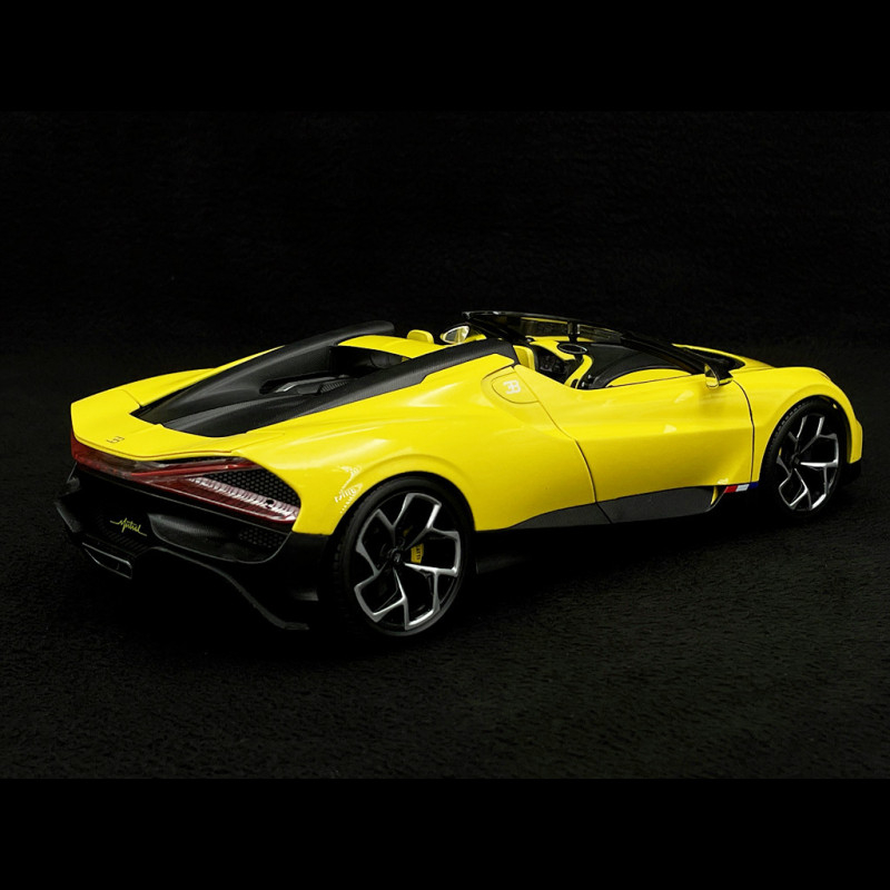 Bugatti W16 Mistral 2023 1/18 Bburago | 18-11051Y Voiture Miniature