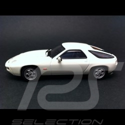 Porsche 928 blanche 1/43 Autoart 57812