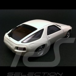 Porsche 928 blanche 1/43 Autoart 57812