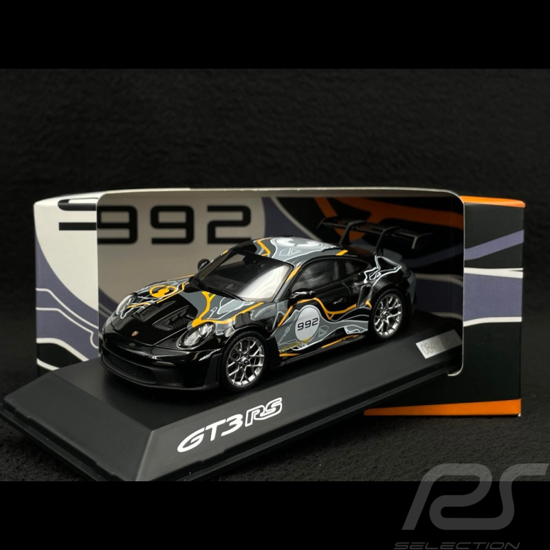 Porsche 911 GT3 RS Type 992 n°992 Weissach Test Track 2023 Grau / Orange 1/43 Spark WAP0202880SGT3