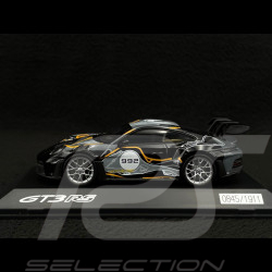 Porsche 911 GT3 RS Type 992 n°992 Weissach Test Track 2023 Grau / Orange 1/43 Spark WAP0202880SGT3