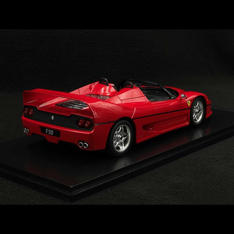 Ferrari F50 fém modell autó 1:24-es méretben