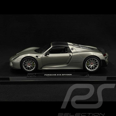 Porsche 918 Spyder 2014 Argent / Noir 1/18 Welly 18051HGRC