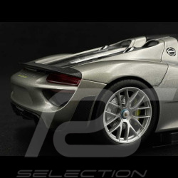 Porsche 918 Spyder 2014 Argent / Noir 1/18 Welly 18051HGRC