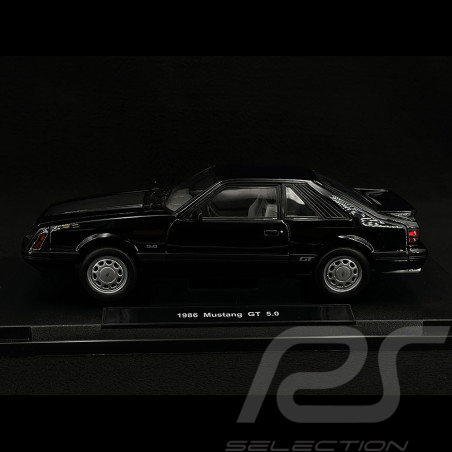 Ford Mustang GT 5.0 1986 Black 1/18 Welly 12526BK