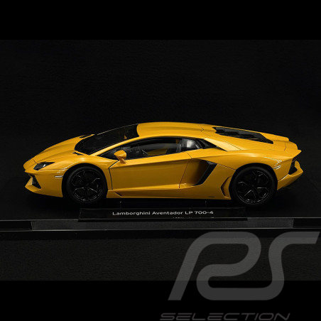 Lamborghini Aventador LP700-4 2011 Gelb 1/18 Welly 18041YE