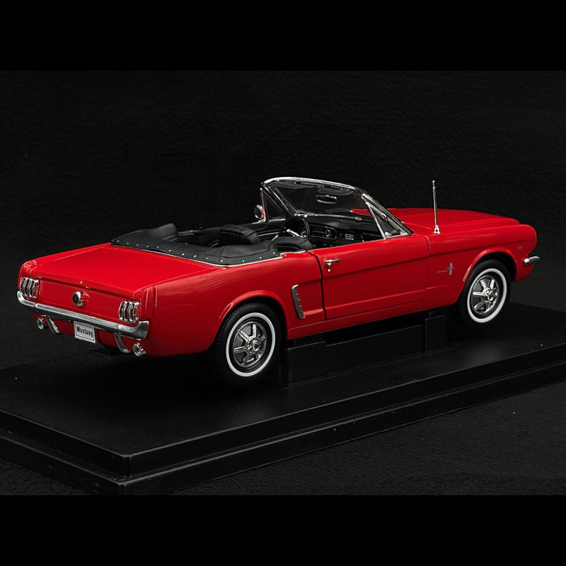 Modèle Réduit Ford Mustang Cabriolet 1964,5 Rouge 1:18 Welly - Die-cast Métal, 25 Cm