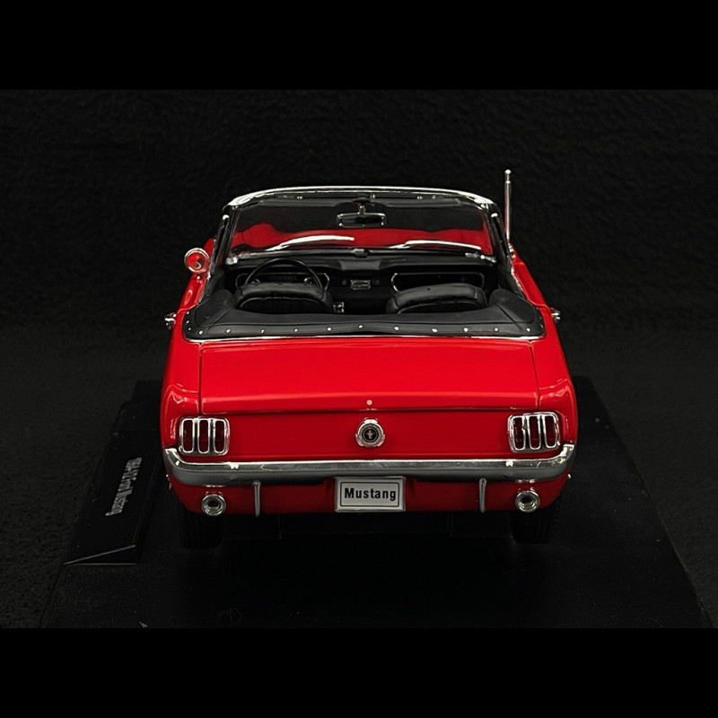 Voiture Miniature Ford Mustang Cabriolet 1964 Rouge 1:18 - Marque Welly 12519 - Portes Et Capot Ouvrants