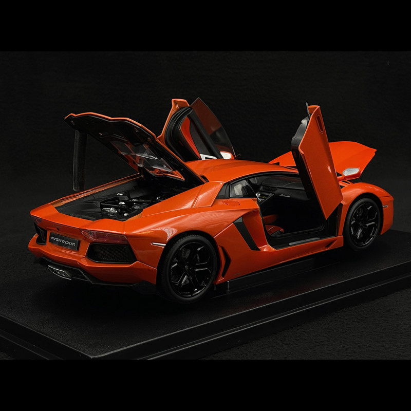 Lamborghini Aventador LP700-4 2011 Orange 1/18 Welly 18041OR