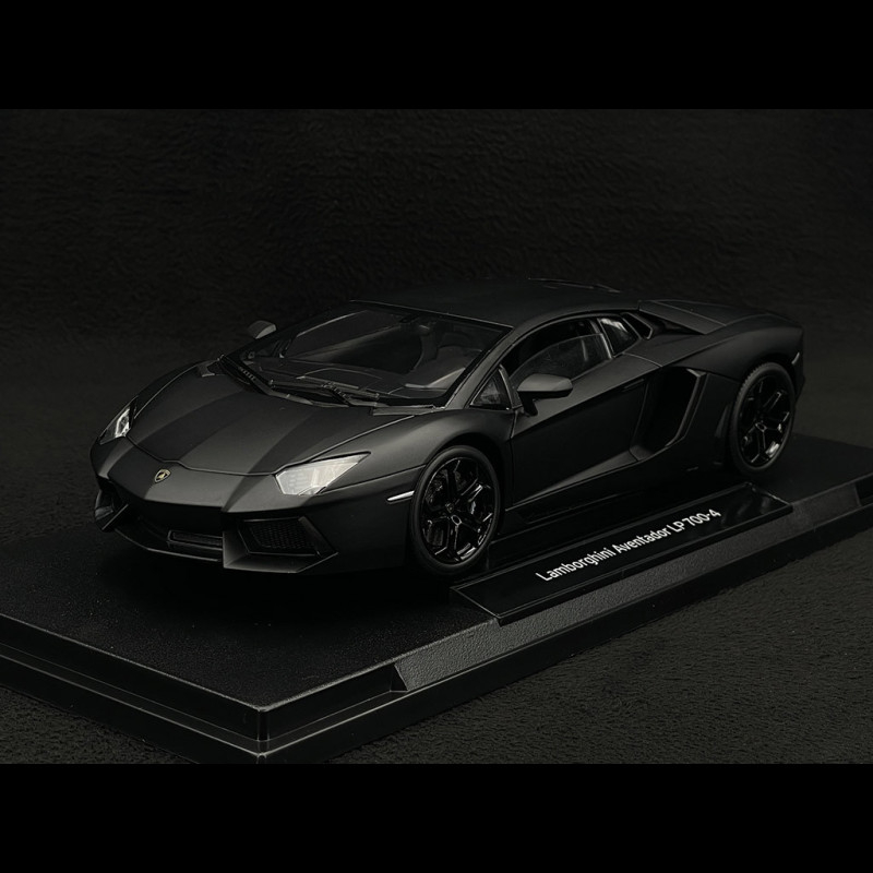Miniature Welly 1/18 - Lamborghini Aventador LP 700-4 Orange (2011) - Neuve