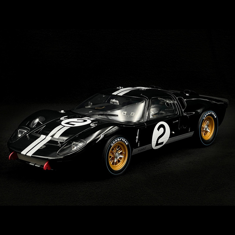 ford-gt40-mk-ii-ndeg-2-winner-