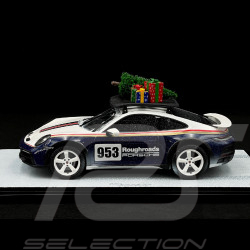 Porsche 911 Dakar Typ 992 2023 Roughroads mit Weihnachtsbaum und Geschenken 1/18 Spark WAP0211680SXMS