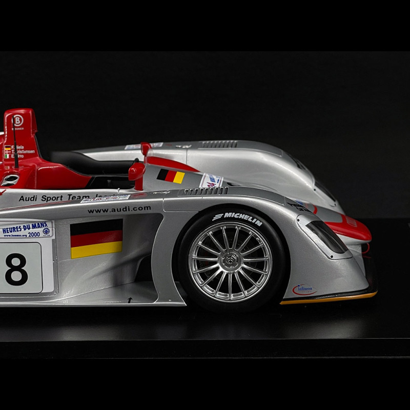 Spark 1/18 – Audi R8 N°8 – Vainqueur 24 Heures Du Mans 2000 – Kristensen / Pirro