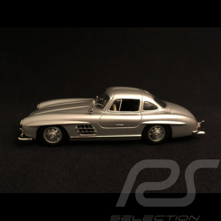 Mercedes Benz 300 SL coupe 1955 gris argent 1/43 Minichamps 940039000