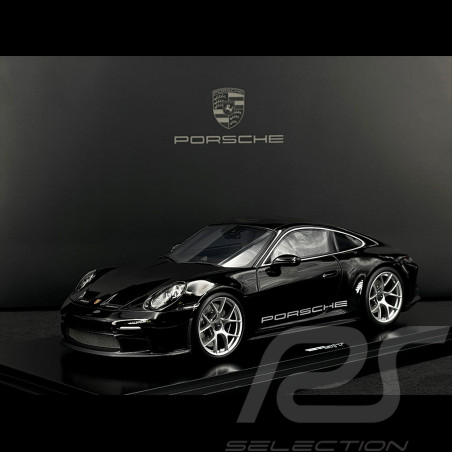 Porsche 911 S/T Type 992 2023 Black 1/18 Spark WAP0213140R0ST