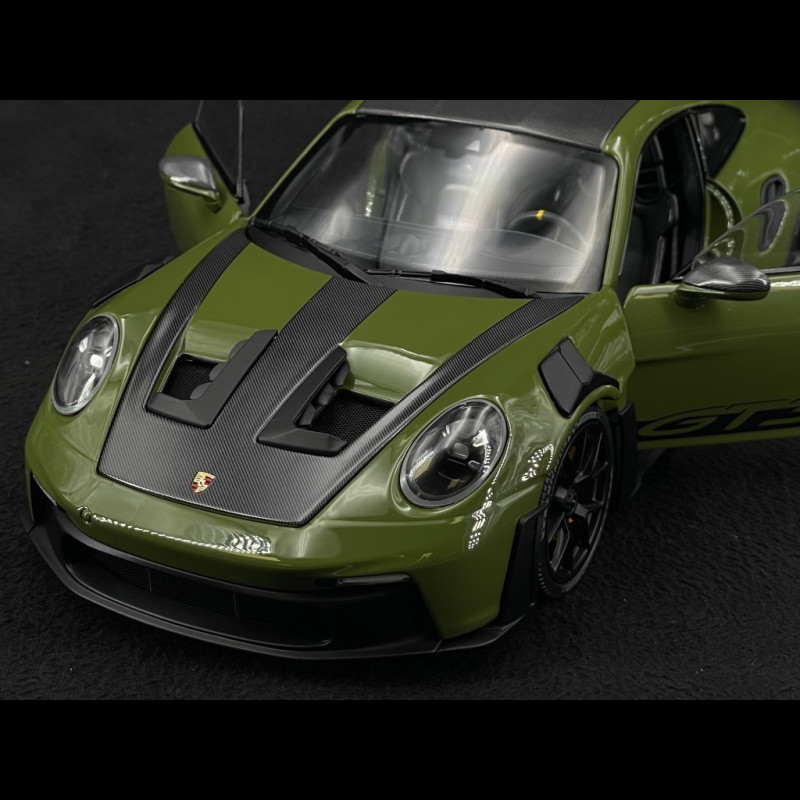 Porsche 911 GT3 RS Type 992 2024 Nato Olive Green 1/18 Minichamps