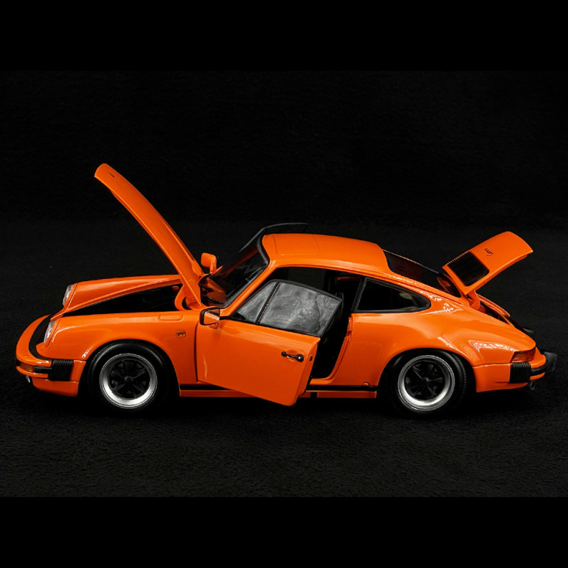 Porsche 911 Carrera 3.2 1983 Orange 1/18 Minichamps 100063025