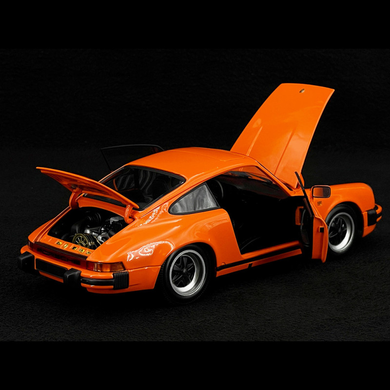 Porsche 911 Carrera 3.2 1983 Orange 1/18 Minichamps 100063025