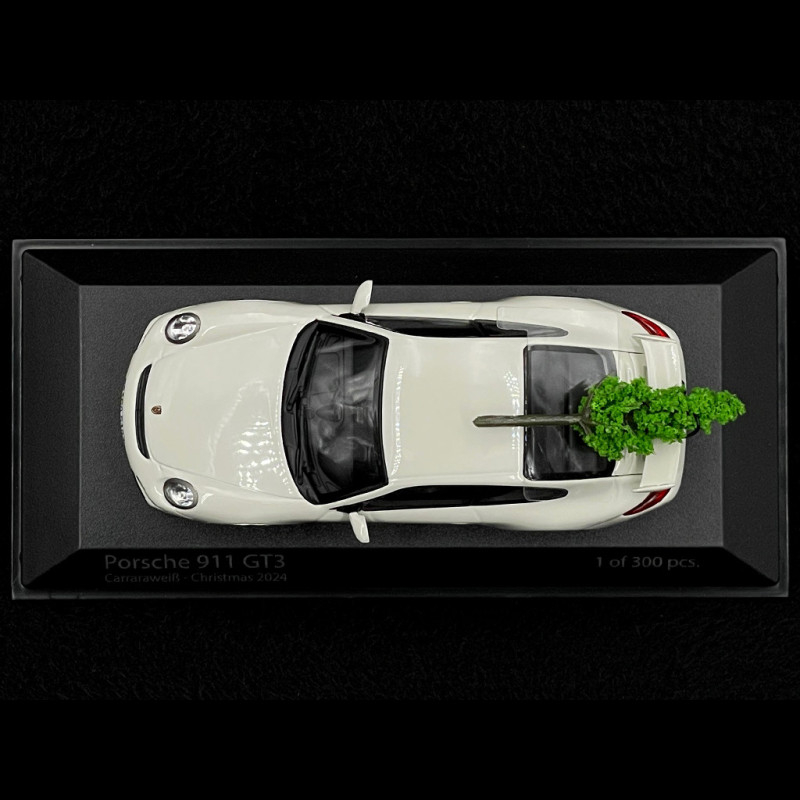 Modèle Réduit Minichamps 1:43 Porsche 911 GT3 2006 Blanche Avec Sapin De Noël – édition 2024 Neuve