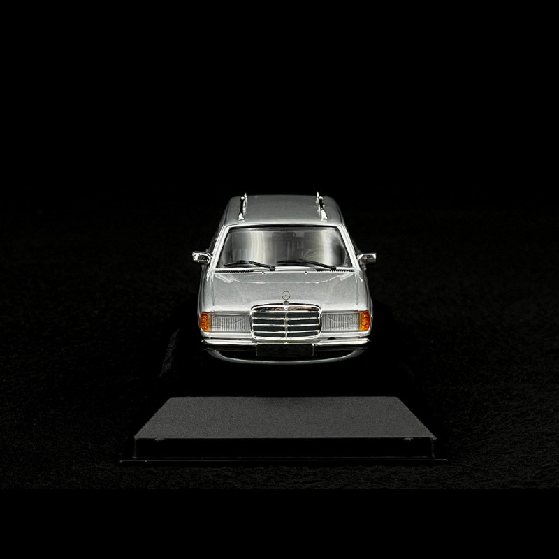 Mercedes-Benz 230 TE 1982 Silver 1/43 Minichamps 940032212