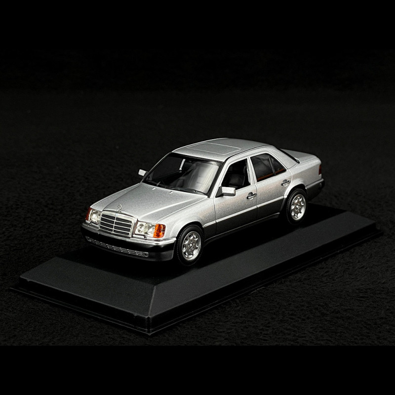Mercedes-Benz 500E V8 1991 Silver 1/43 Minichamps 940037161