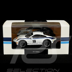 Porsche 911 Dakar Type 992 n° 19 Rallye Safari 1974 Tribute 2023 Blanc / Bleu 1/43 Spark WAP0200040PDKK