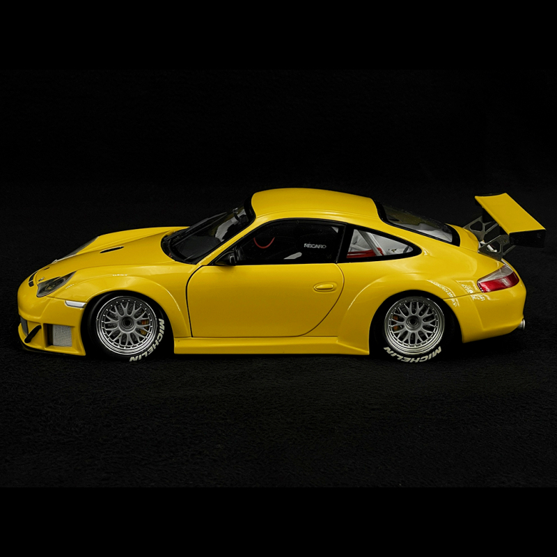 Porsche 911 GT3 RSR Type 996 ALMS 2004 Speed Yellow 1/18