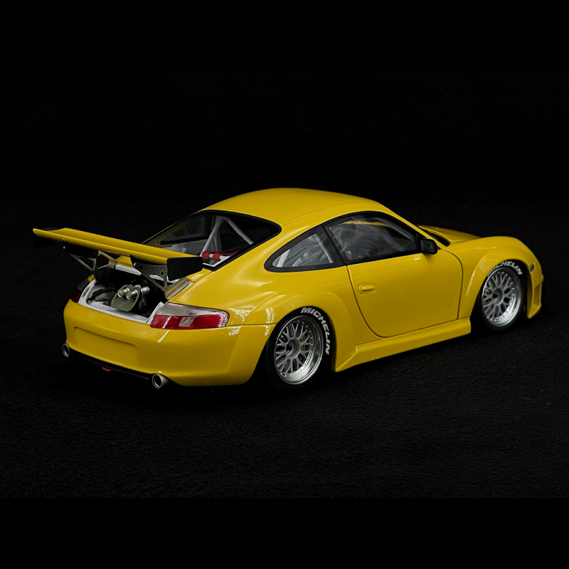 Porsche 911 GT3 RSR Type 996 ALMS 2004 Speed Yellow 1/18