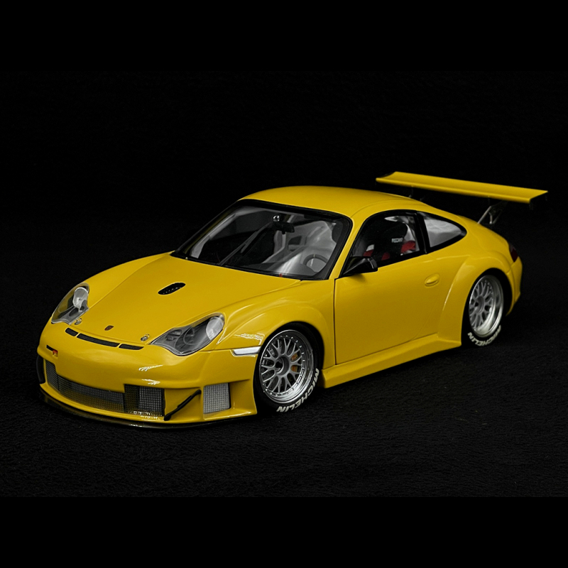 Porsche 911 GT3 RSR Type 996 ALMS 2004 Speed Yellow 1/18