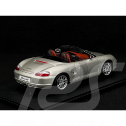 Porsche Boxster Type 986 2002 Arctic Silver 1/18 AutoArt 77872