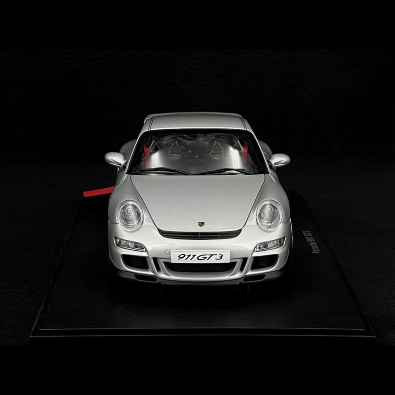 Porsche 911 GT3 Type 997 2007 GT Silver 1/18 AutoArt 77997