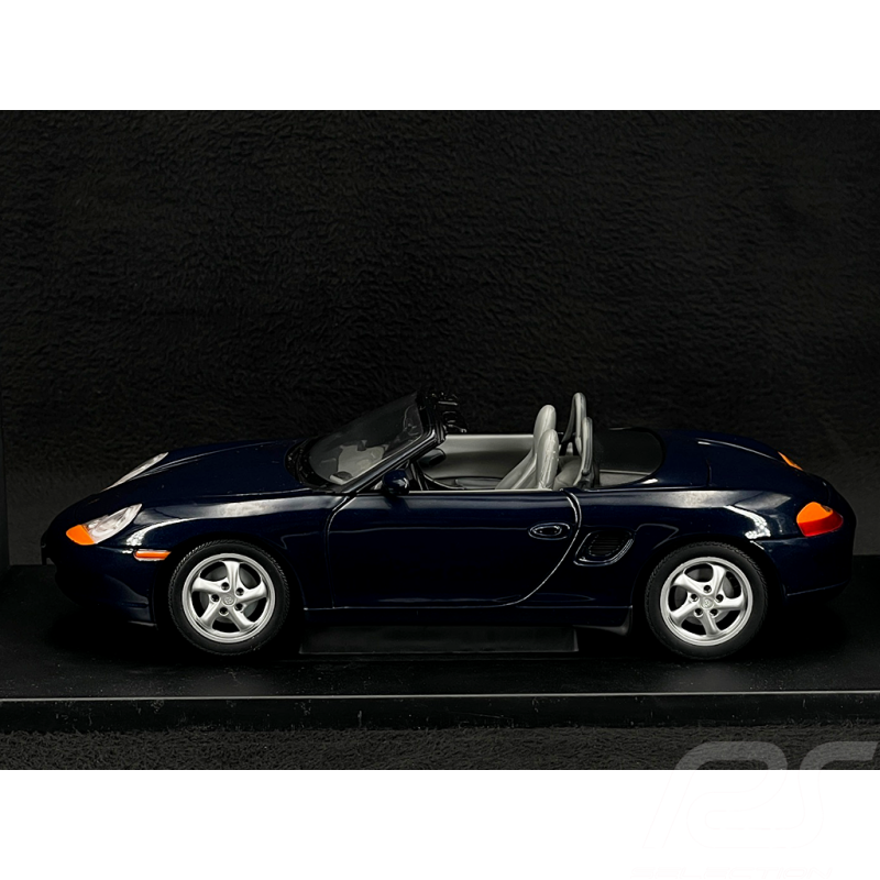 Porsche Boxster Type 986 1996 Nachtblau 1/18 UT Models WAP021006