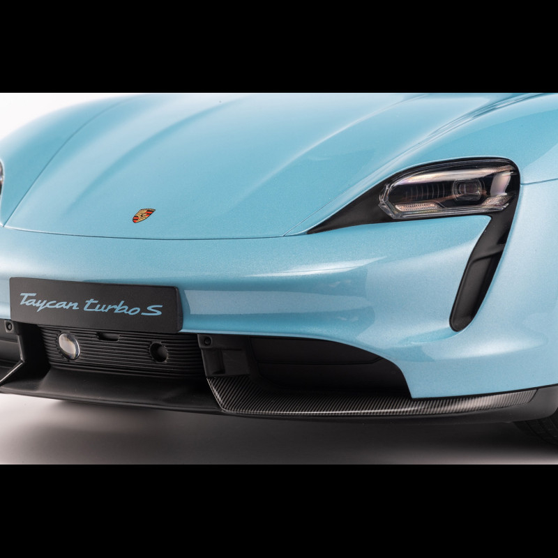 1/43 MINICHAMPS - PORSCHE - TAYCAN TURBO S CROSS 2020 1/43 MINICHAMPS - PORSCHE - TAYCAN TURBO S CROSS 2020
