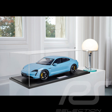 Porsche Taycan Turbo S 2020 Frozen Blue Metallic 1/8 Minichamps 800660001