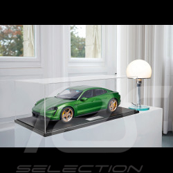 Porsche Taycan Turbo S 2020 Python Green Metallic 1/8 Minichamps 800660002