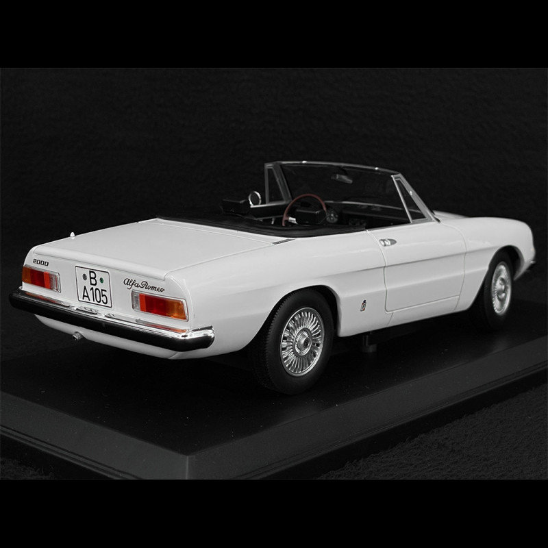 Modèle Réduit Alfa Romeo 2000 Spider 1978 - 1:18 Norev, Blanc, Neuf