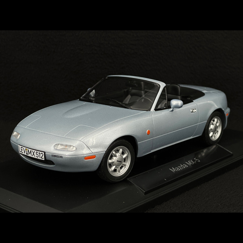小物 jm Mazda MX-5 1/18 スケールモデル Amazon.com: Motor city classics 1
