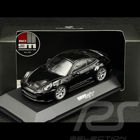 Porsche 911 S/T Type 992...