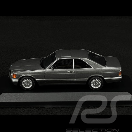 Mercedes-Benz 560 SEC C126...