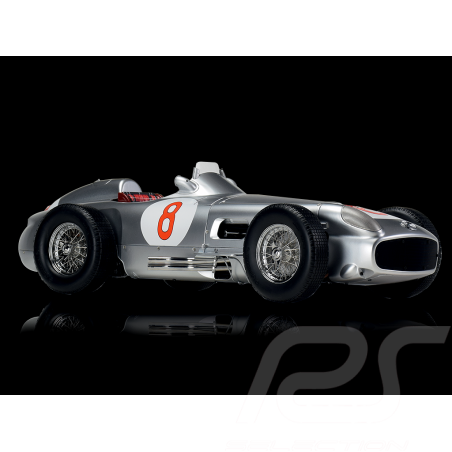 Kit Mercedes-Benz W196 R n° 8 Fangio F1 World Champion 1954 1/8 Ixo Models