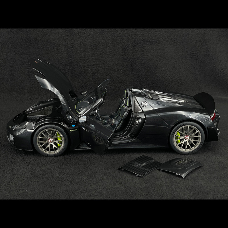 Porsche 918 Spyder Weissach Package 2013 Black 1/12 Autoart 12121