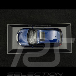 Volkswagen Golf R32 2005 Metallic Blau 1/43 Minichamps 940054501