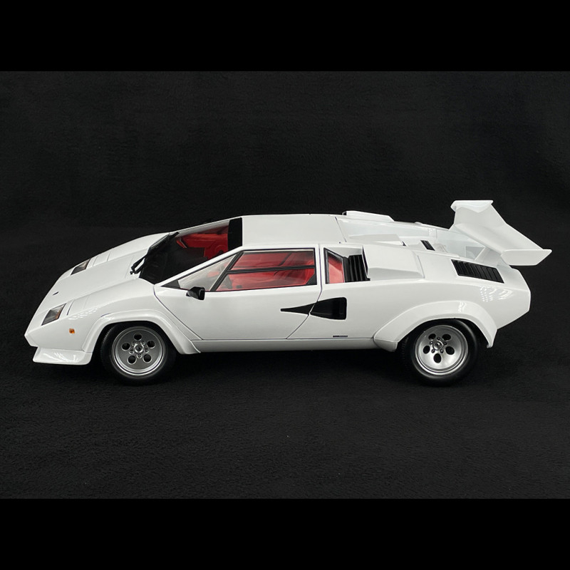 Lamborghini Countach LP 5000 QV 1985 White 1/12 KK Scale KKDC120142