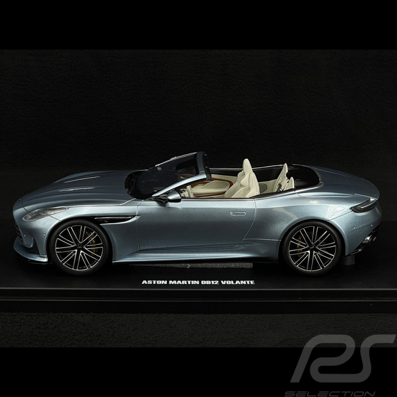 Aston Martin DB12 Volante 2023 Carribbeanblau 1/18 GT Spirit GT479