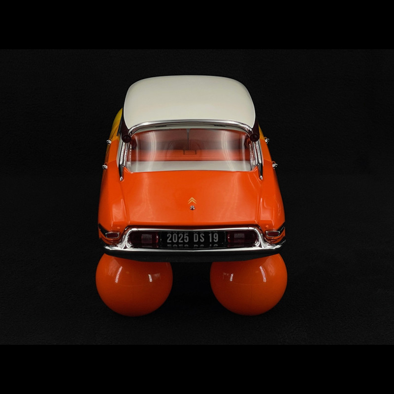 citroen-ds-19-1959-on-balloons