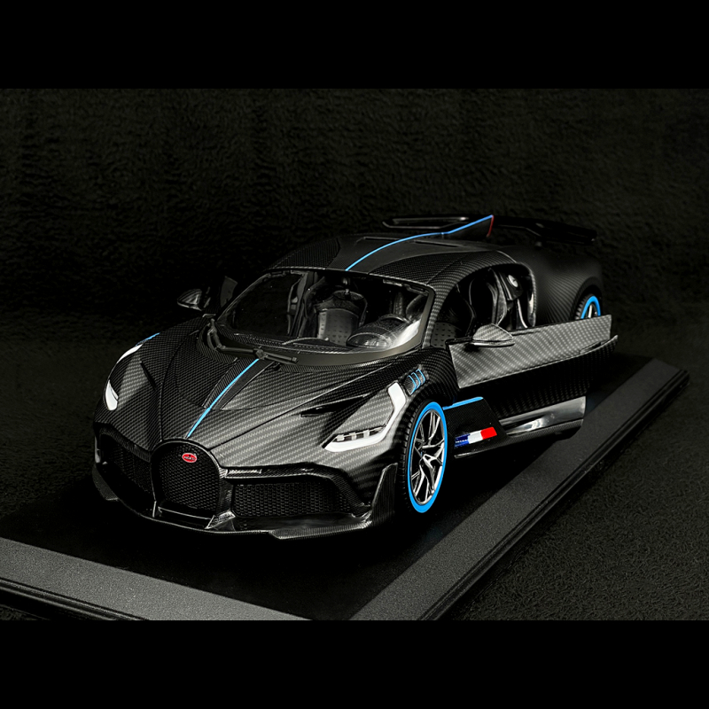 Bugatti Divo 2018 50th Anniversary Bburago Matt Black / Carbon