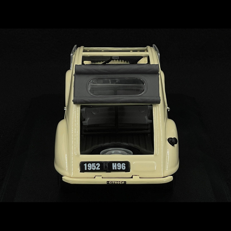 Citroën 2CV 1952 Nevadabeige 1/18 Maisto 31835