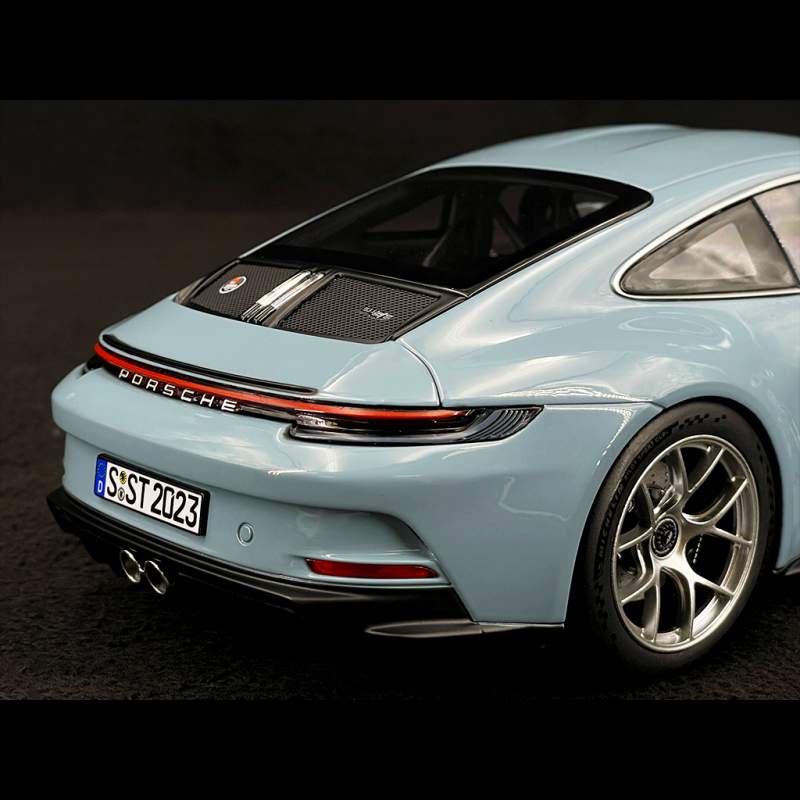 Porsche 911 S/T Type 992 2023 Meissen Blue 1/18 Norev 187470